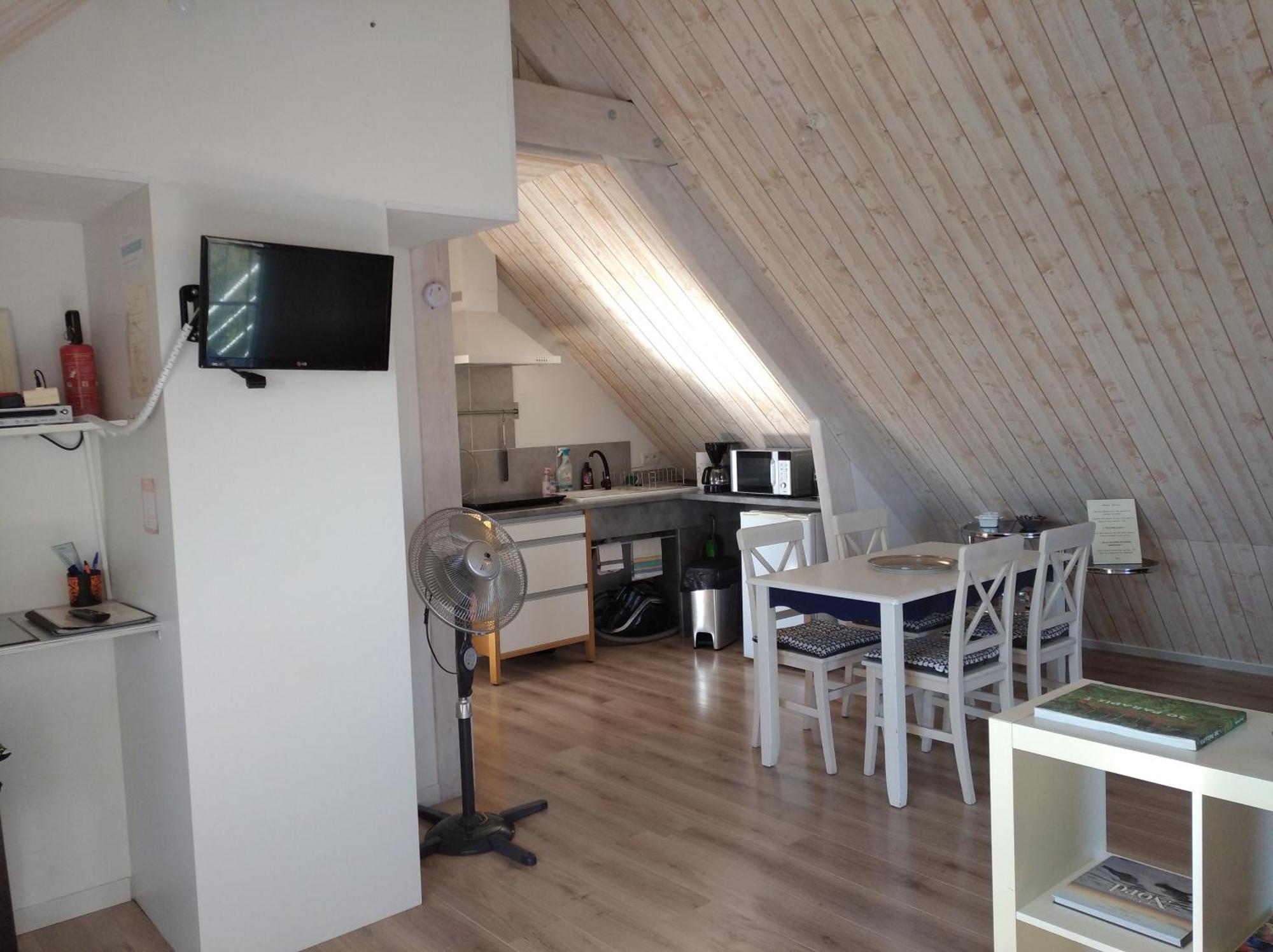Apartamento La Gilleterie Loireauxence Exterior foto