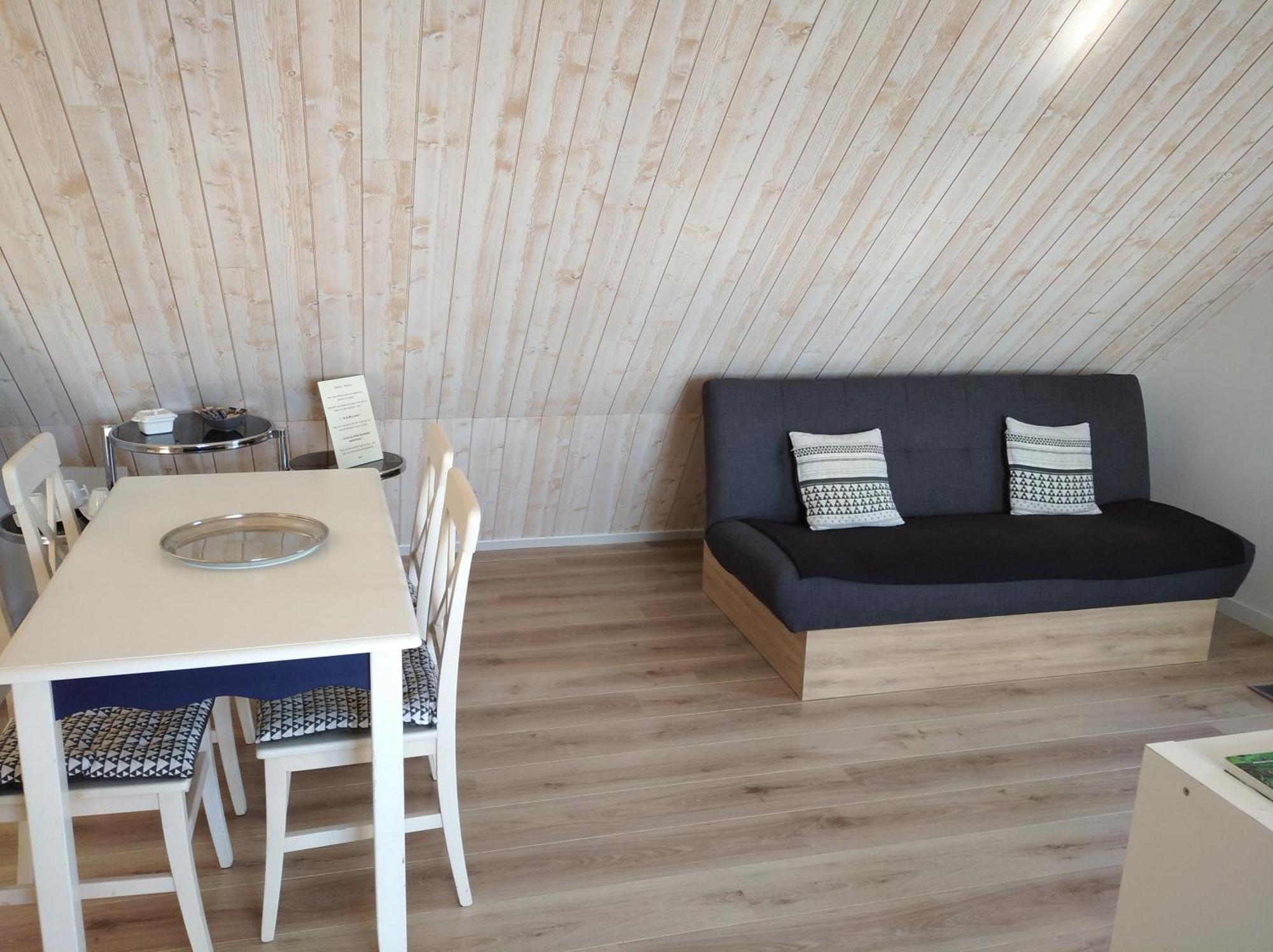 Apartamento La Gilleterie Loireauxence Exterior foto